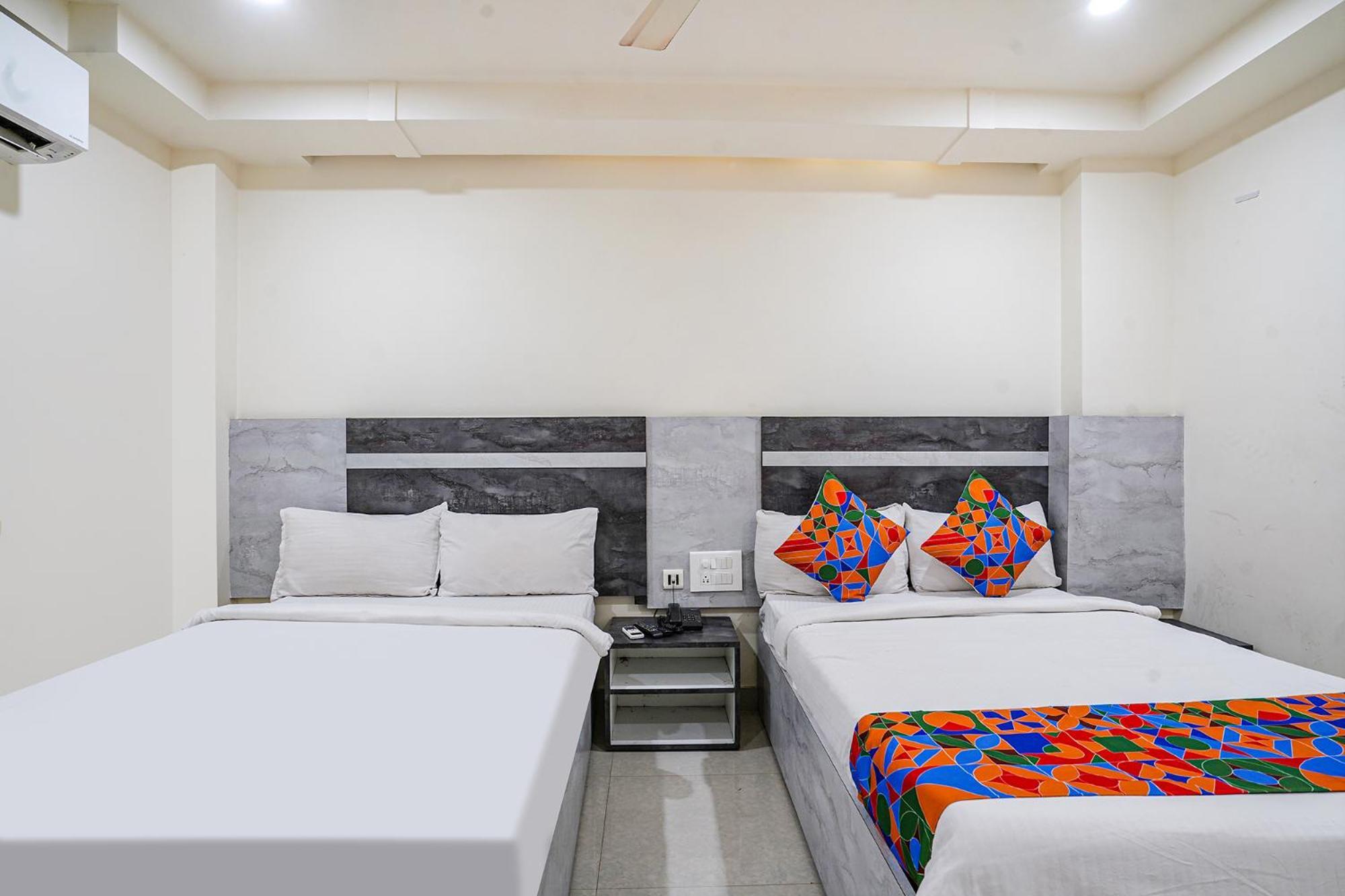 Buckinghampet Fabhotel Ambika Elite מראה חיצוני תמונה