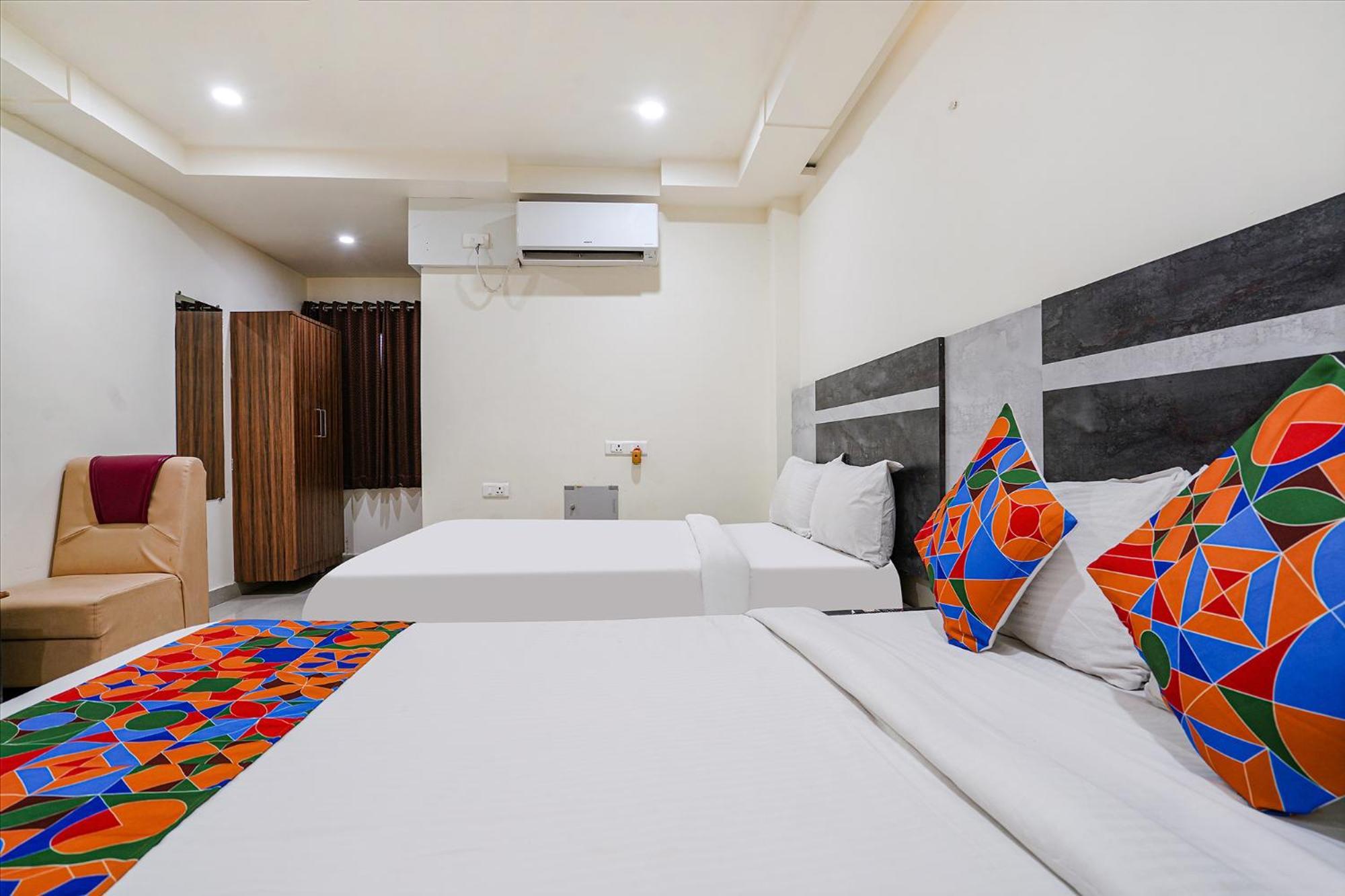Buckinghampet Fabhotel Ambika Elite מראה חיצוני תמונה
