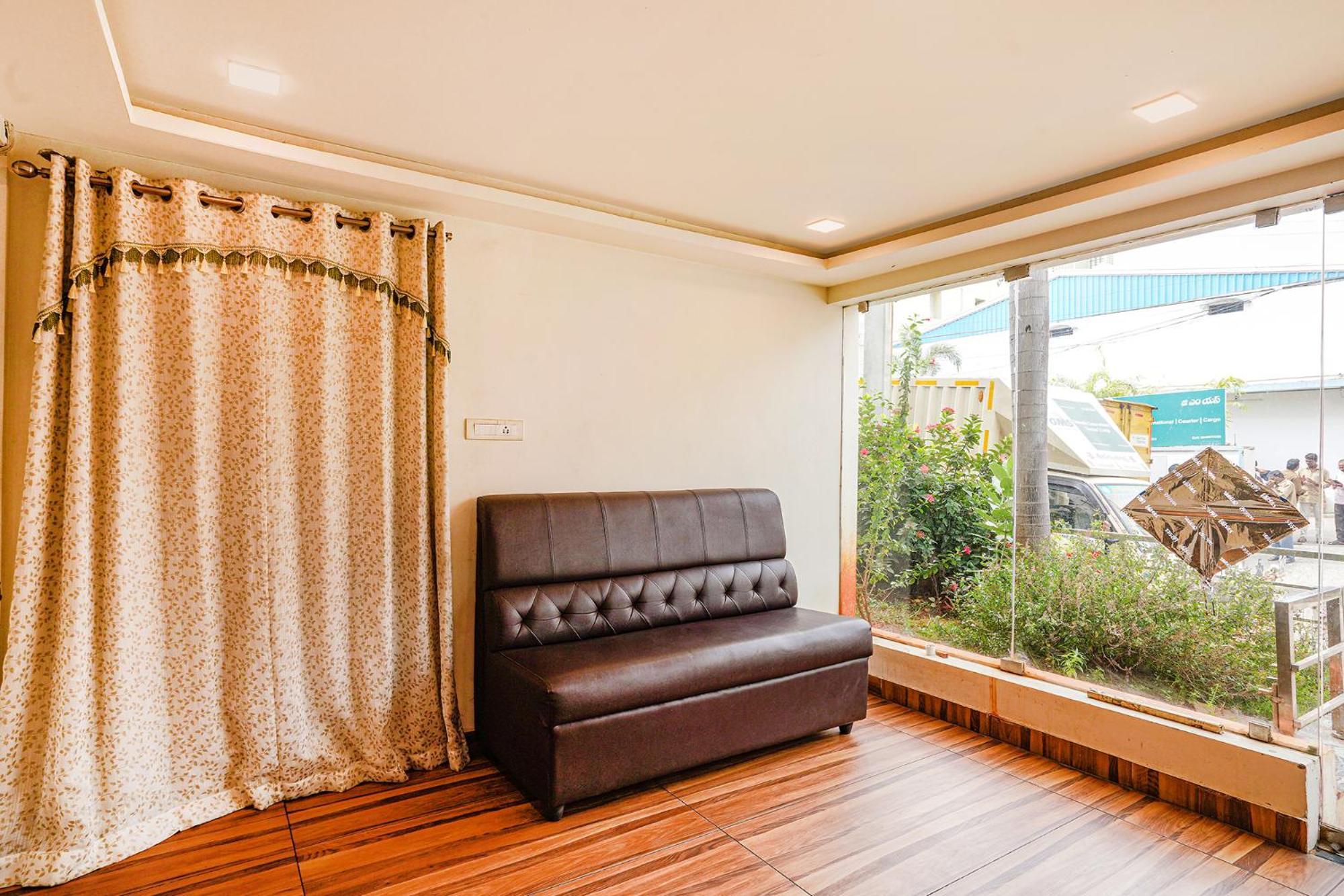 Buckinghampet Fabhotel Ambika Elite מראה חיצוני תמונה